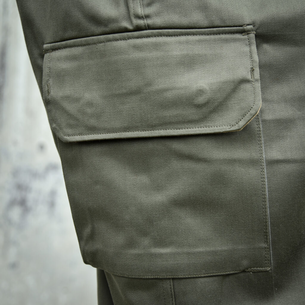 フランス軍M64カーゴパンツのサイドポケット